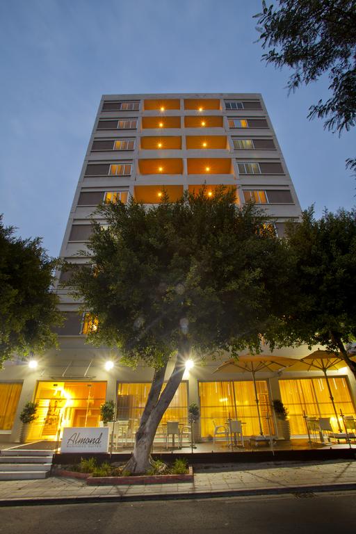 Hotel Almond Business Suites